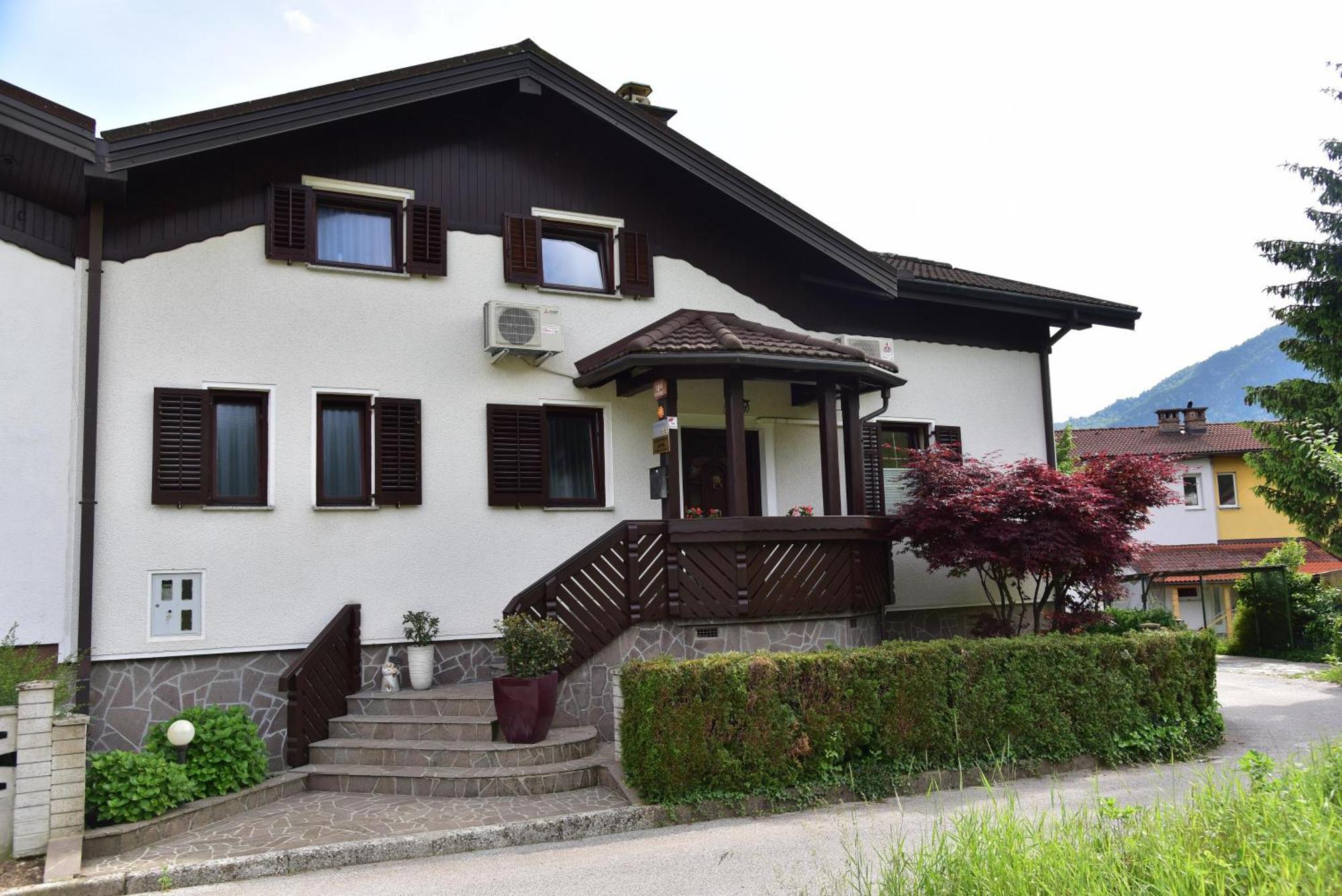 Apartment Jang Толмин Екстериор снимка